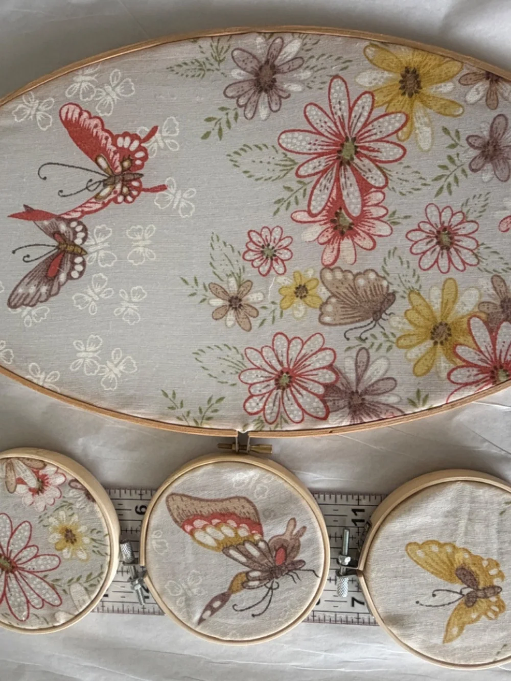 4 pc Vintage Wall Decor With Butterfly And Flower In Fabulous Orange And Greens